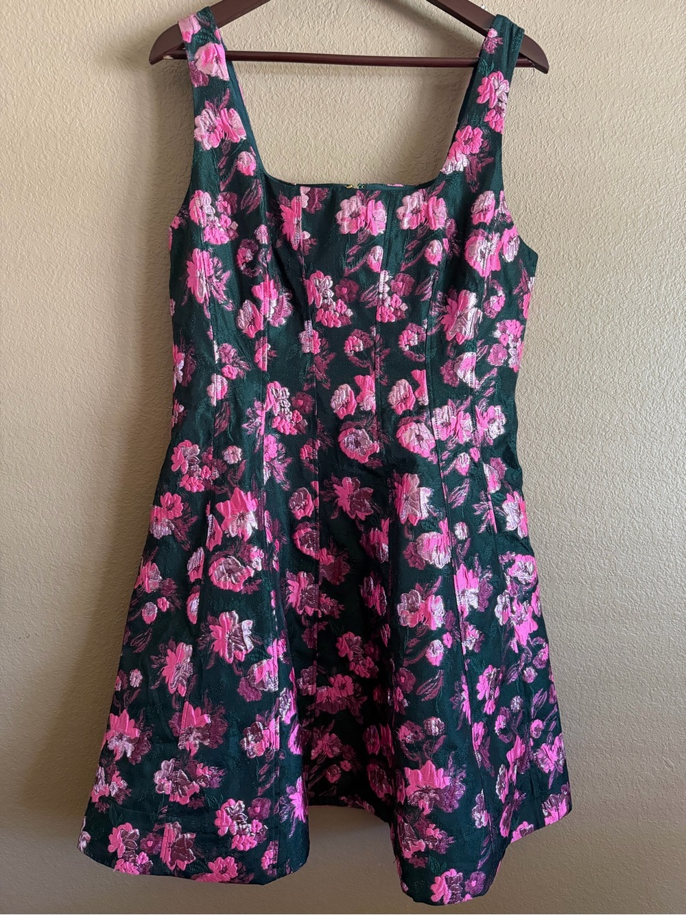 Lilly Pulitzer Leya Jacquard Evergreen and Hibiscus Kiss Pink Dress Size 14 NWT